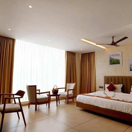 Bluemist Resorts Athirappilly Exterior foto